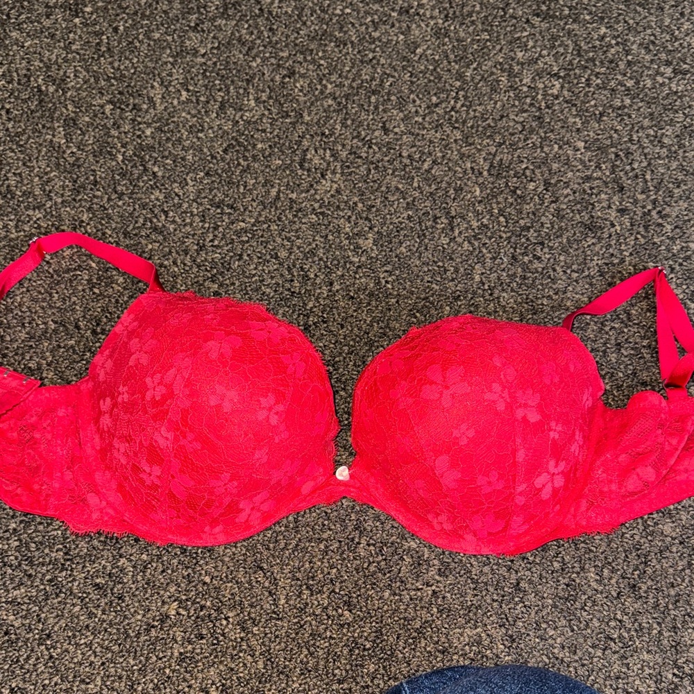 Victoria's Secret Vibrant Red Lace Bra